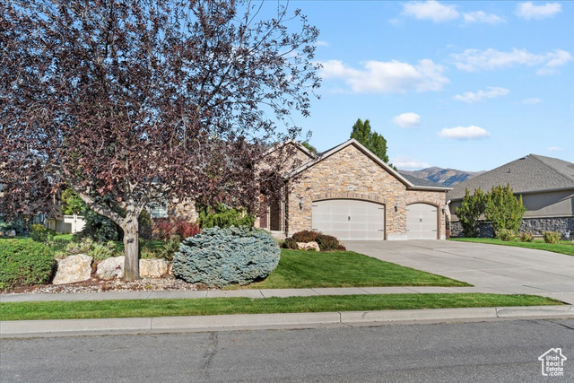 Photo 3 for MLS #2116608 at 460 N 1375 East