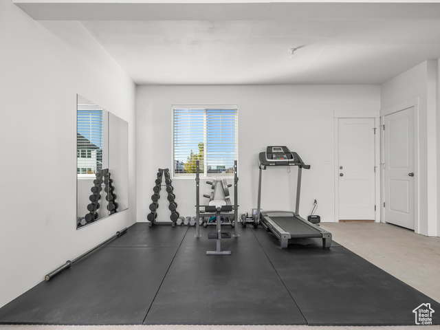 Photo 22 for MLS #2116610 at 714 E Garden Grove Dr