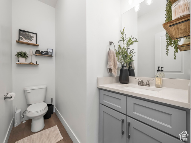 Photo 19 for MLS #2116610 at 714 E Garden Grove Dr