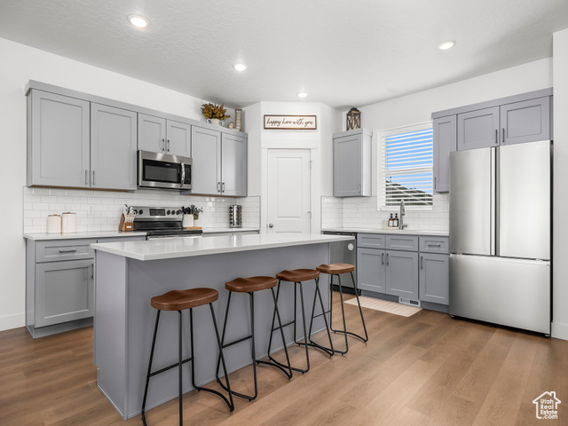 Photo 7 for MLS #2116610 at 714 E Garden Grove Dr
