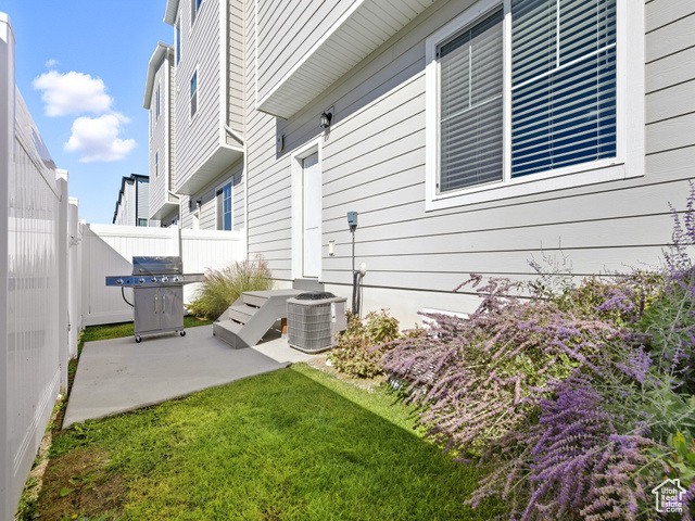 Photo 25 for MLS #2116610 at 714 E Garden Grove Dr