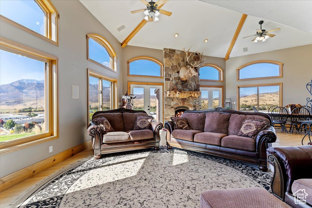 Photo 8 for MLS #2116621 at 3820 Ember Dr