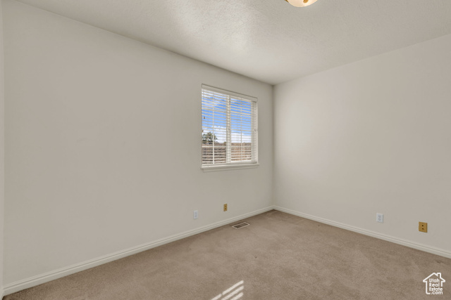 Photo 33 for MLS #2116625 at 624 E 650 North