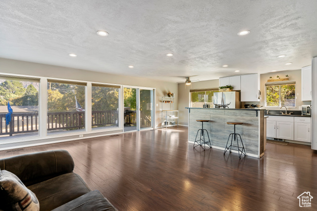 Photo 7 for MLS #2116629 at 2757 S Shamrock Dr