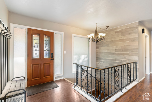 Photo 4 for MLS #2116629 at 2757 S Shamrock Dr