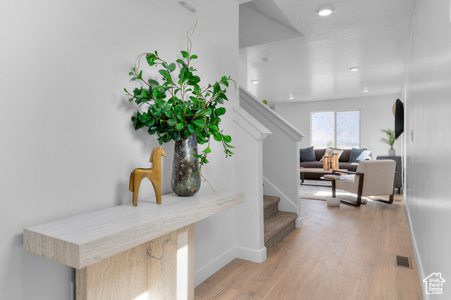 Photo 2 for MLS #2116640 at 343 E Glencoe Dr #1090
