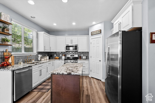 Photo 5 for MLS #2116643 at 2932 E Lookout Dr