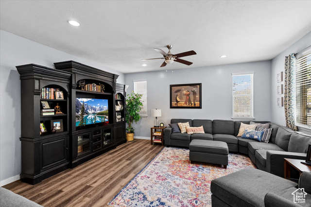 Photo 10 for MLS #2116643 at 2932 E Lookout Dr