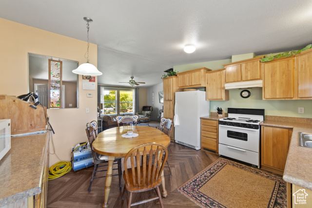 Photo 7 for MLS #2116649 at 3135 N Thompson Canyon Rd