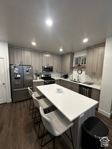 Photo 2 for MLS #2116650 at 426 W 15 South