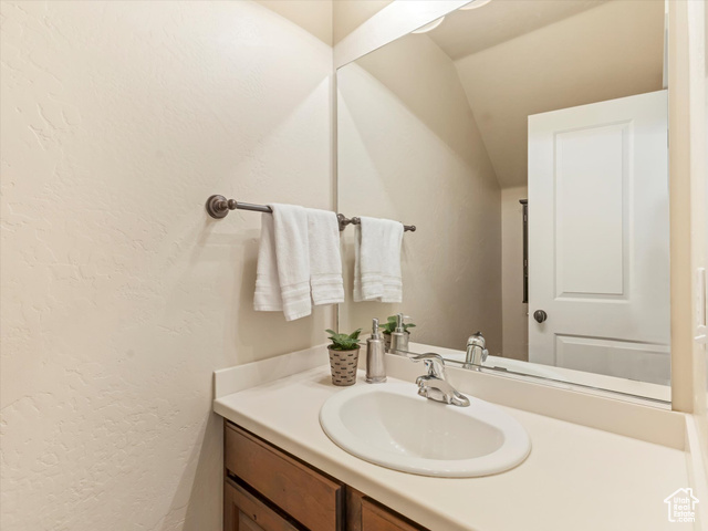 Photo 12 for MLS #2116654 at 9017 S Heights Dr