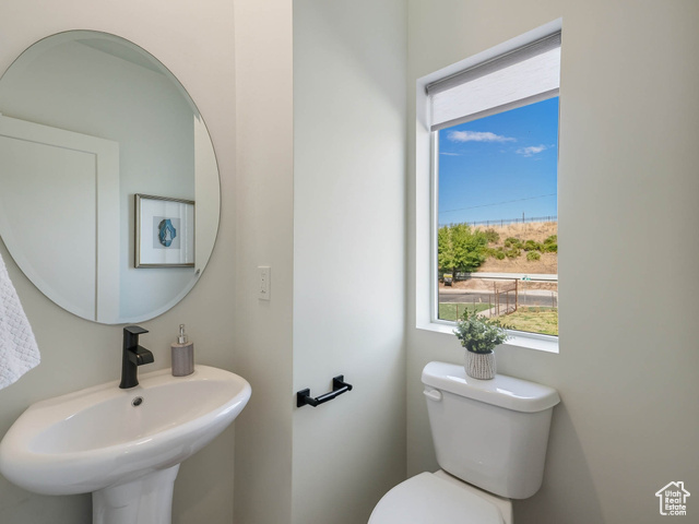 Photo 14 for MLS #2116671 at 544 N 600 West #2B
