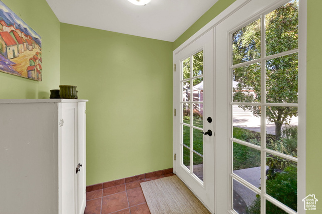 Photo 30 for MLS #2116673 at 1929 E Laird Dr