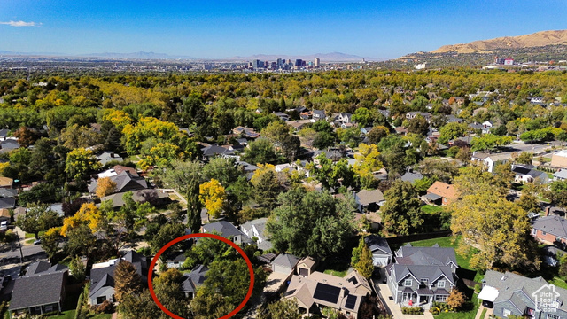 Photo 46 for MLS #2116673 at 1929 E Laird Dr