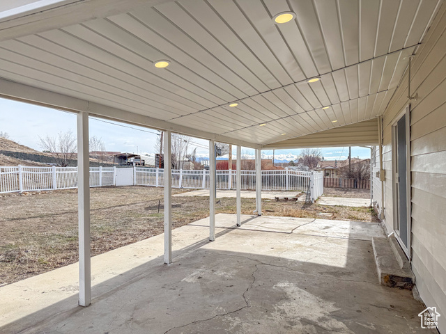 Photo 19 for MLS #2116675 at 510 W Highway Dr