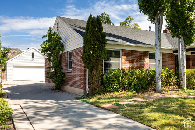 Photo 44 for MLS #2116687 at 2259 E Hubbard Ave