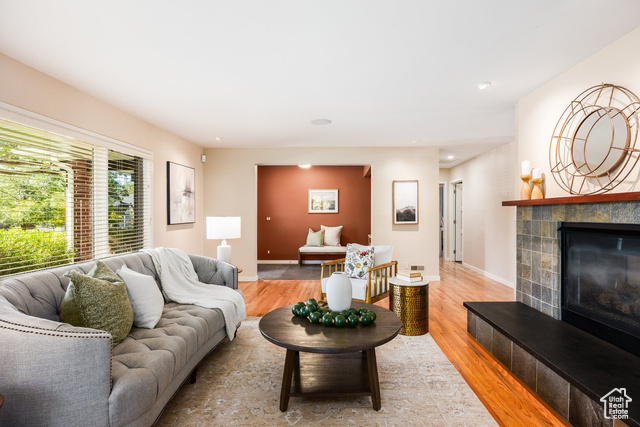 Photo 7 for MLS #2116687 at 2259 E Hubbard Ave