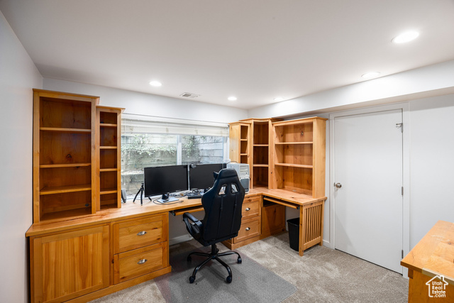 Photo 32 for MLS #2116687 at 2259 E Hubbard Ave