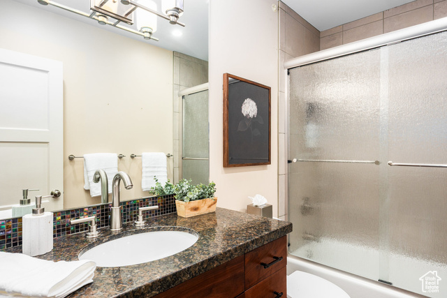 Photo 24 for MLS #2116687 at 2259 E Hubbard Ave