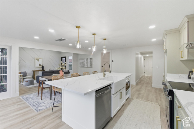 Photo 5 for MLS #2116688 at 3663 Redmaple Rd