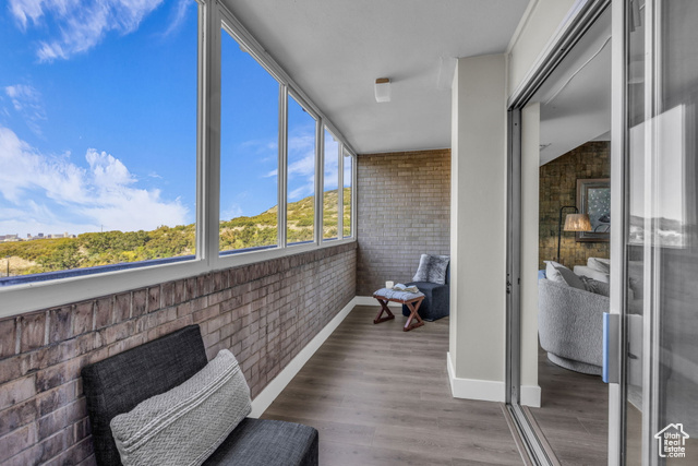 Photo 8 for MLS #2116691 at 875 S Donner Way #205