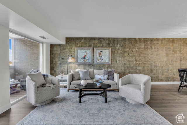 Photo 5 for MLS #2116691 at 875 S Donner Way #205