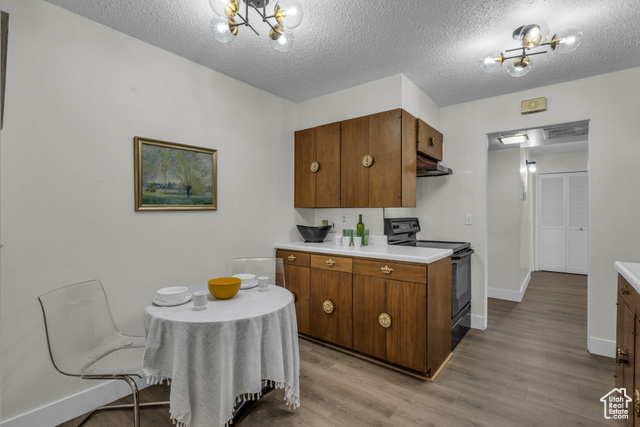 Photo 7 for MLS #2116691 at 875 S Donner Way #205