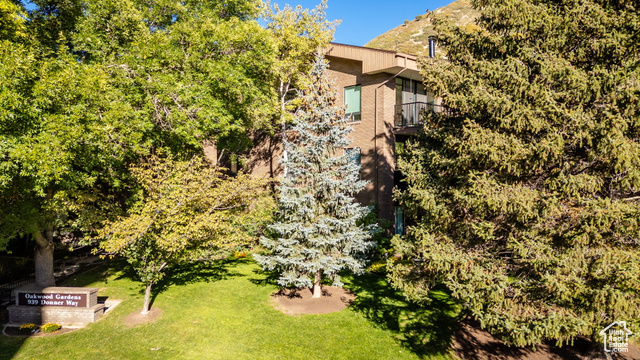 Photo 49 for MLS #2116694 at 939 S Donner Way #305