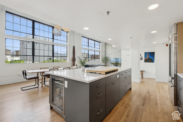 Photo 3 for MLS #2116696 at 159 W Broadway #409