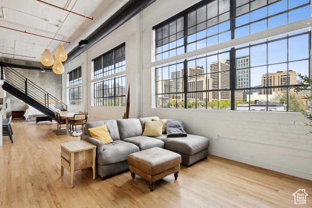 Photo 14 for MLS #2116696 at 159 W Broadway #409