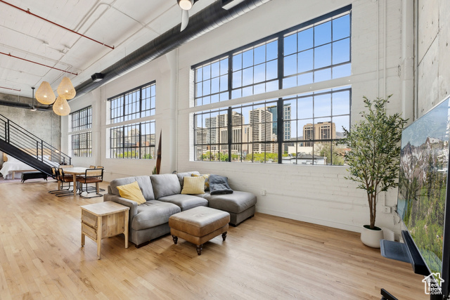 Photo 13 for MLS #2116696 at 159 W Broadway #409