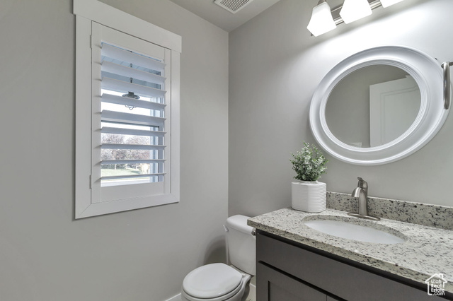 Photo 15 for MLS #2116699 at 562 S 850 West