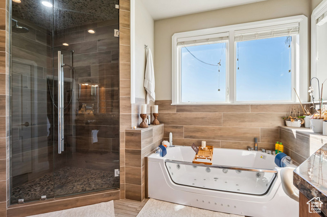 Photo 38 for MLS #2116700 at 941 N Sandhurst Dr