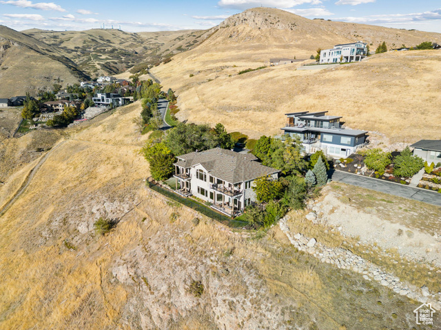 Photo 138 for MLS #2116700 at 941 N Sandhurst Dr
