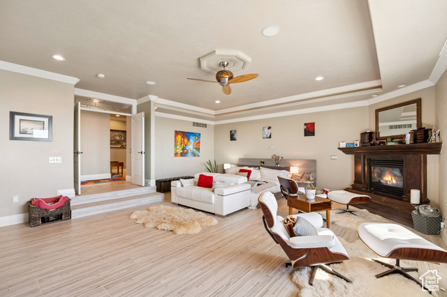 Photo 32 for MLS #2116700 at 941 N Sandhurst Dr