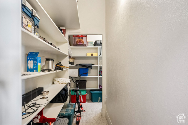 Photo 96 for MLS #2116700 at 941 N Sandhurst Dr