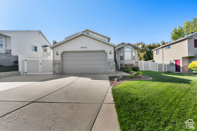 Photo 2 for MLS #2116706 at 6806 S Duchess St