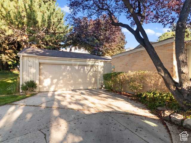 Photo 25 for MLS #2116712 at 96 Marrcrest