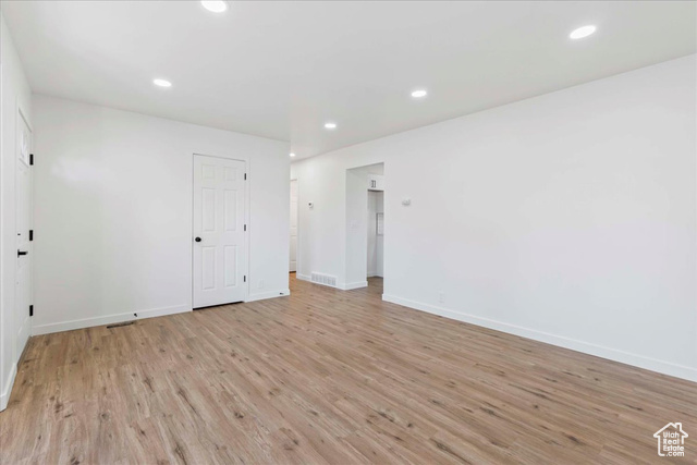 Photo 10 for MLS #2116717 at 2120 E Newcastle Dr