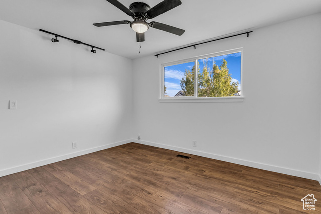 Photo 10 for MLS #2116721 at 1162 E Electra