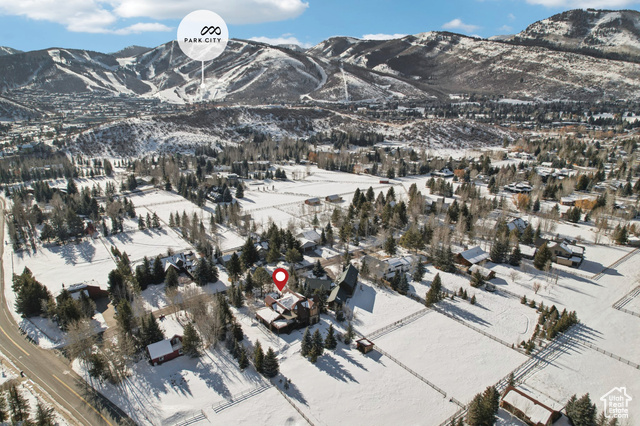 Photo 3 for MLS #2116722 at 1396 Moray Ct