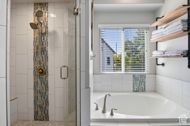 Photo 19 for MLS #2116733 at 372 W Clark Cir
