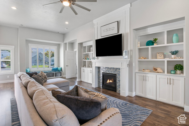 Photo 8 for MLS #2116733 at 372 W Clark Cir