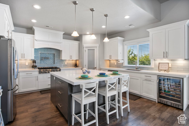 Photo 11 for MLS #2116733 at 372 W Clark Cir