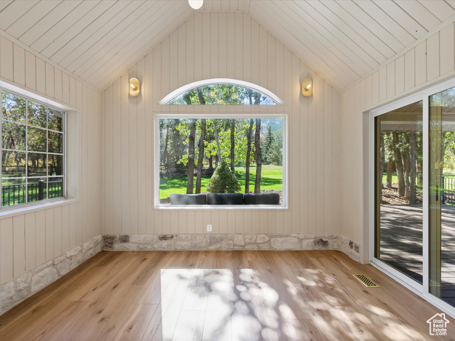 Photo 13 for MLS #2116739 at 3767 Nordic Valley Dr