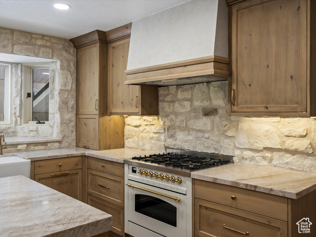 Photo 9 for MLS #2116739 at 3767 Nordic Valley Dr