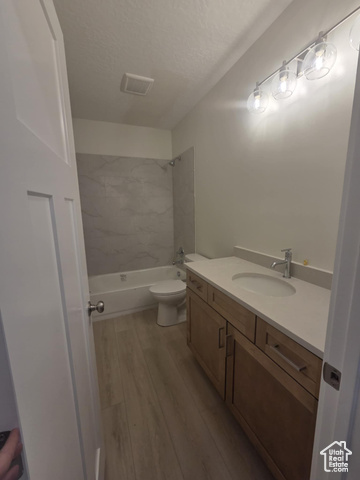 Photo 12 for MLS #2116743 at 1579 S 3170 East