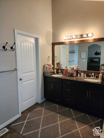 Photo 18 for MLS #2116745 at 4028 S Young Dr