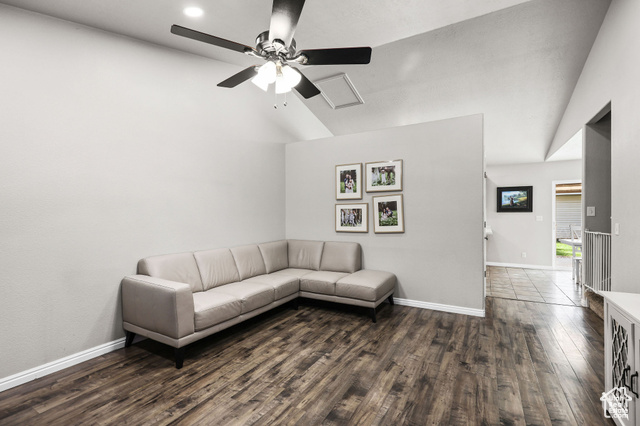 Photo 2 for MLS #2116754 at 559 E 825 North
