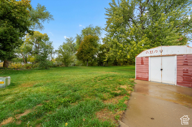 Photo 6 for MLS #2116763 at 975 E 6600 South #41